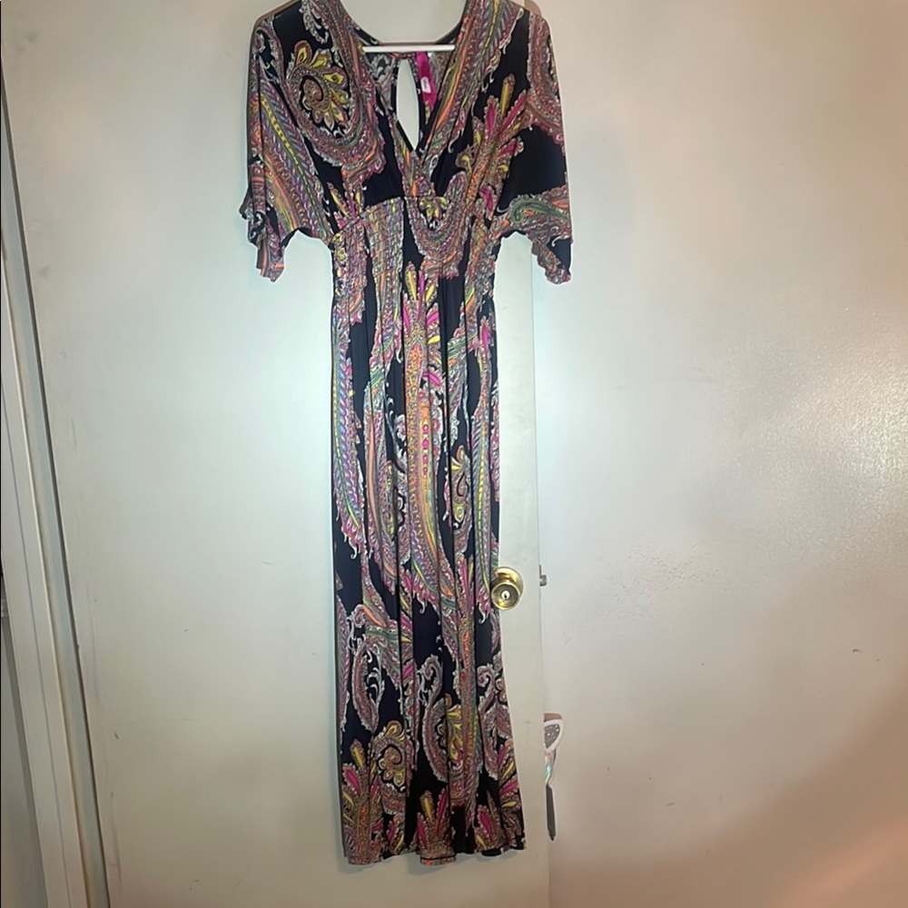 Elegant Paisley Maxi Dress - Multicolor